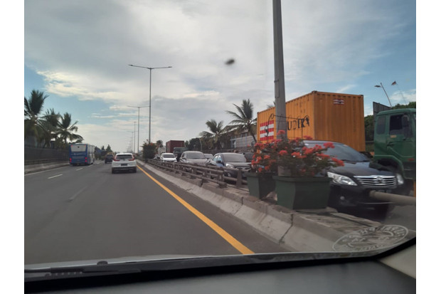 Ada Kecelakaan, Ruas...