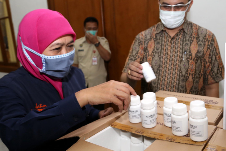 Produsen Jamu Ini Sumbang...