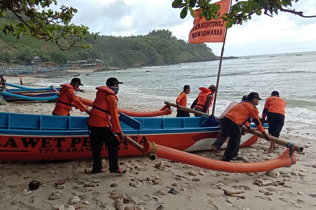 Tim SAR Lanjutkan Pencarian...