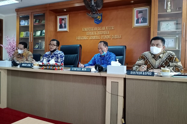Kemendagri Sebut Ada...