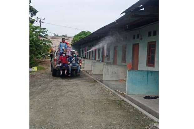 Tekan Penyebaranan Covid-19,...