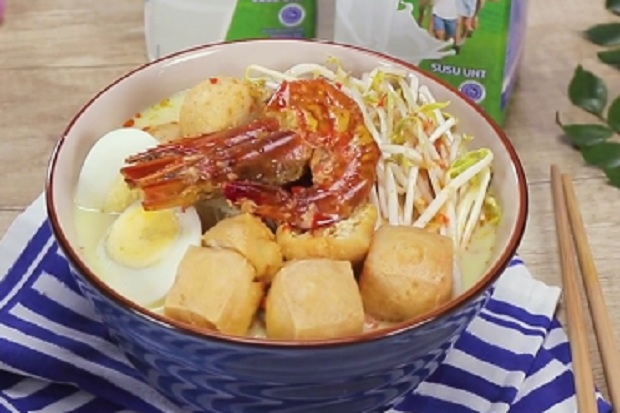Laksa Kari Udang dengan...