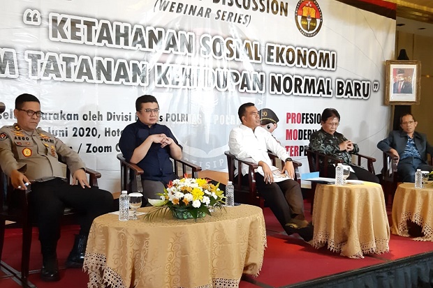 Kebijakan Kementerian...