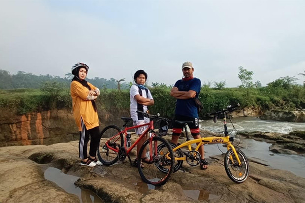 Berburu Lokasi Selfie...