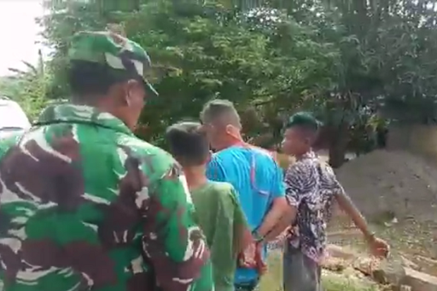 Tragis! 3 Remaja Diarak...