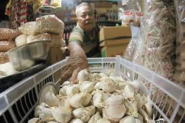 Stok Bawang Putih Cukup,...