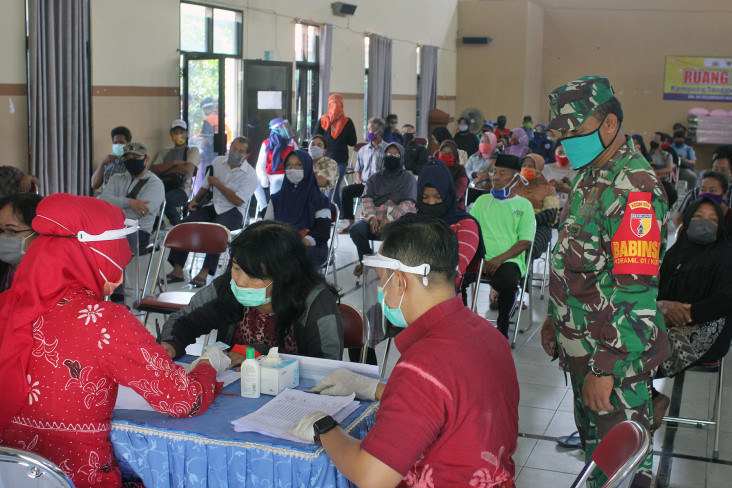Pembagian Bansos 5.000...