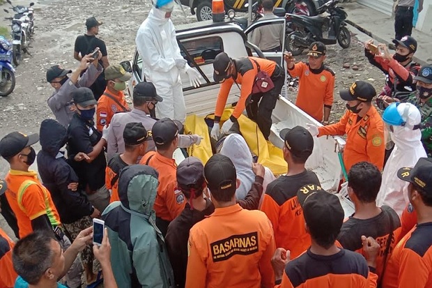 Tenggelam di Kebumen,...