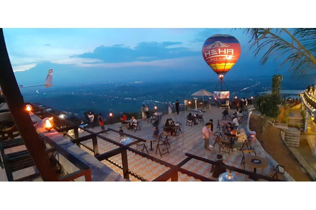 Menikmati Sunset Yogya...