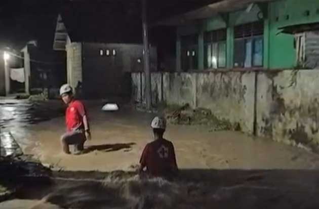 Banjir di Lutra Terjadi...
