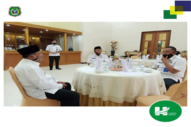 Gubernur KH. Abdul Gani...