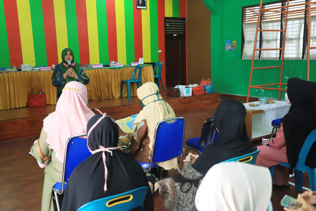 Dekranasda Sosialisasi...