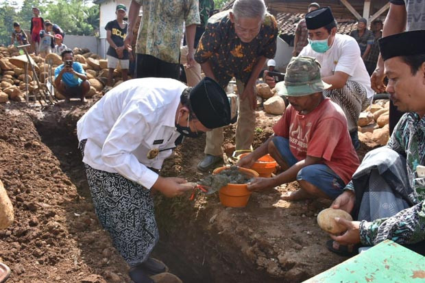 Pandemi COVID-19, Pekalongan...