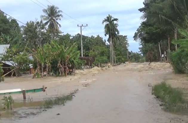 4 Rumah Hanyut dan Akses...