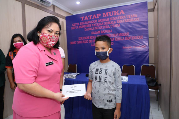 Ketua Bhayangkari Polda...