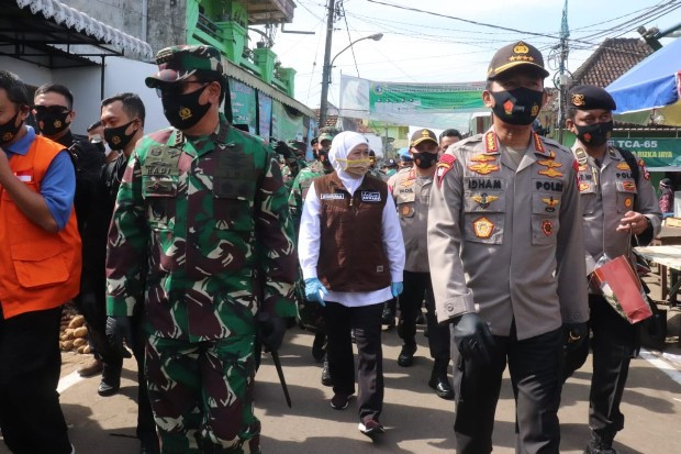 Panglima TNI dan Kapolri...