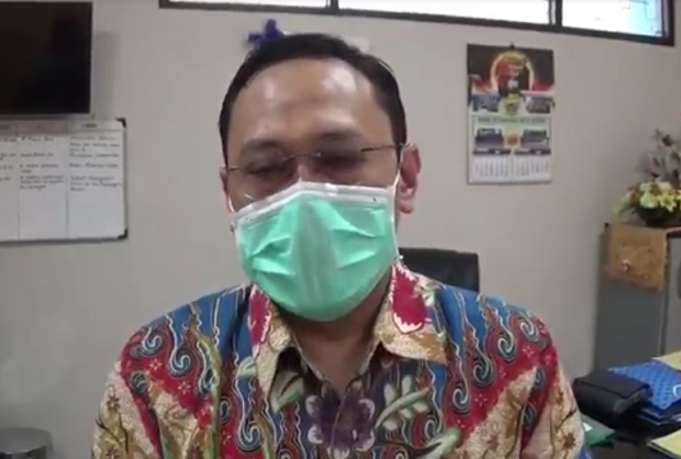 Pandemi COVID-19, Kedatangan...