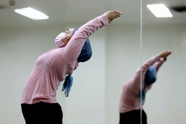 Beragam Manfaat Yoga,...