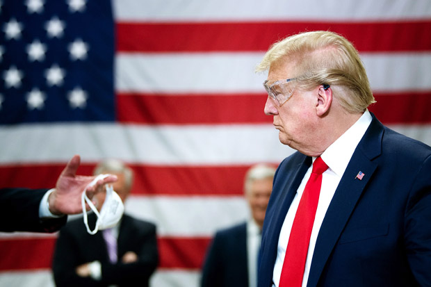 Enam Staf Kampanye Trump...