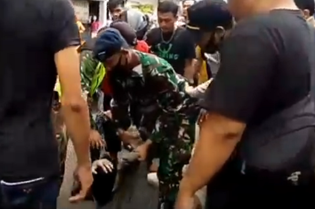 Butuh Biaya Nikah, Pemuda...