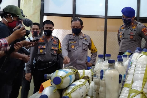 7 Nelayan Gunakan Bom...
