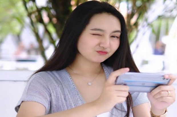 Anna Ladaina si Cantik...