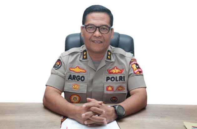 TNI-Polri Edukasi Warga...