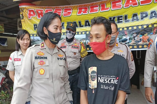 Pasangan Suami Istri...