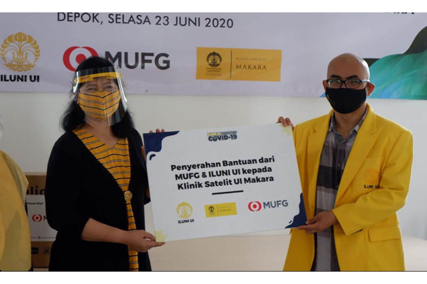 Iluni UI Salurkan Donasi...