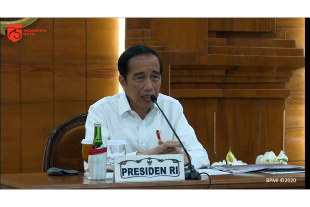 Jokowi Minta Pemprov...