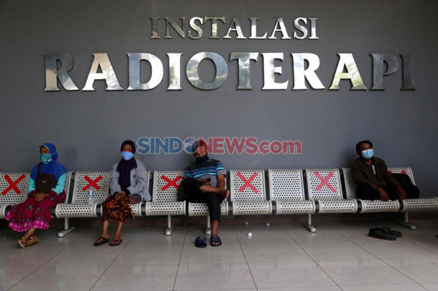 Positif Covid-19 Menjadi...