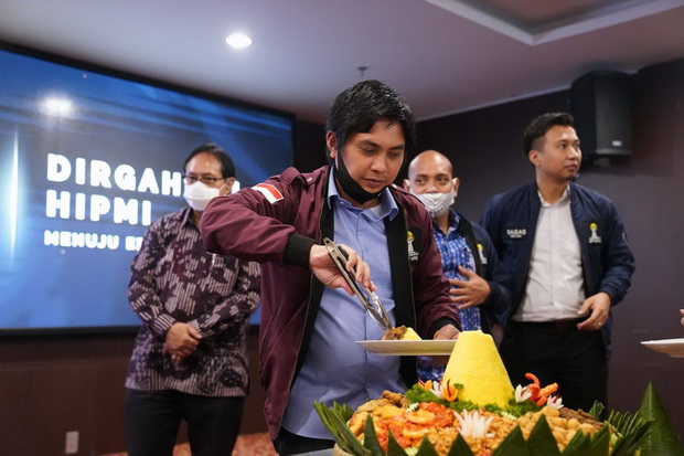 Kolaborasi dengan Pemerintah,...