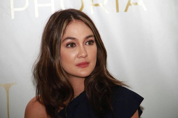 Luna Maya Shock Lihat...