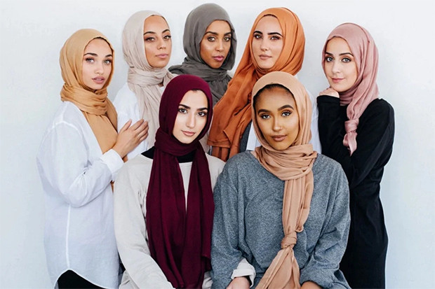Tips Memilih Hijab Sesuai...