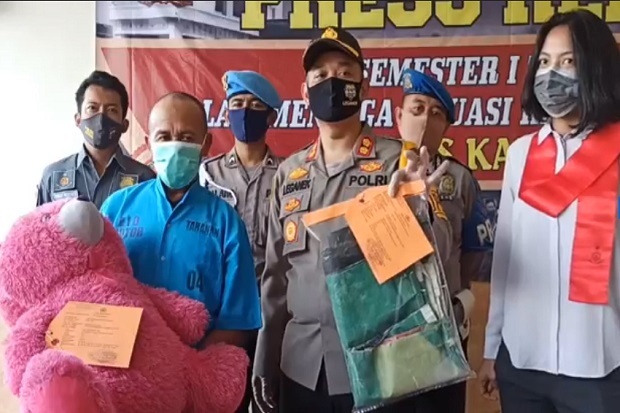 Modus Latih Tinju, Guru...