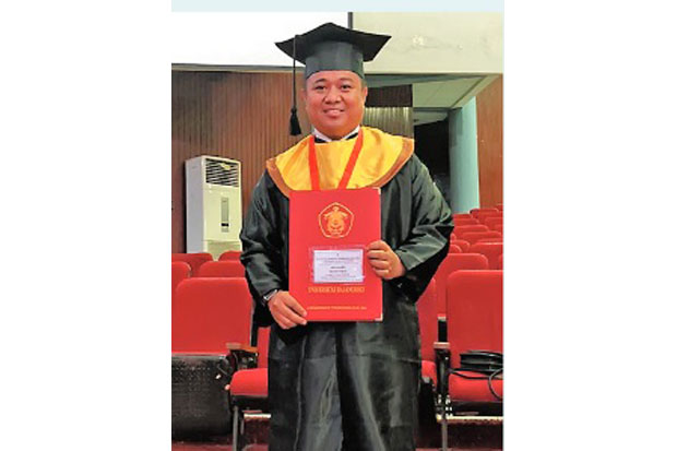 Tak Menyerah Kejar Gelar...