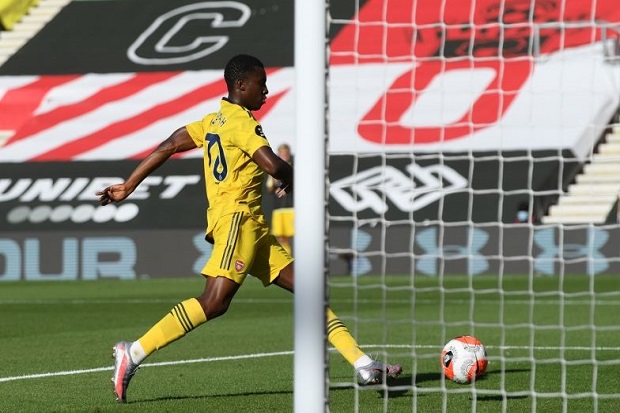 Blunder Kiper McCarthy...