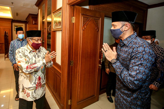 AHY Senang Banyak Warga...