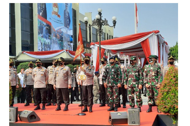 Sambut HUT Bhayangkara,...