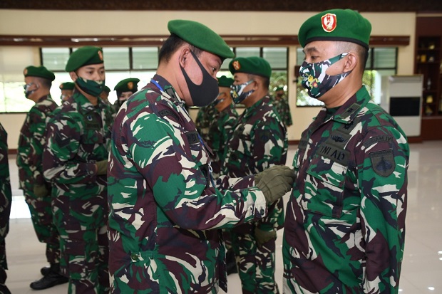 8 Pejabat Utama Kodam...