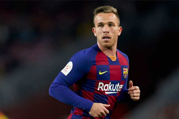 Ibu Arthur Kecam Barcelona