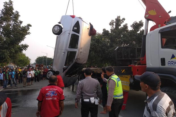 Panik Saat Belajar Nyetir,...