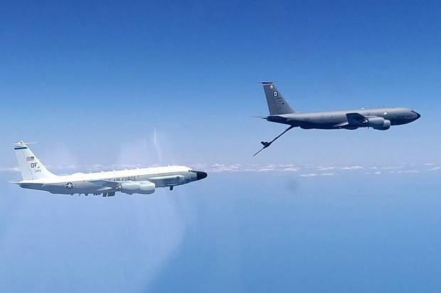 Jet Tempur Su-30 Rusia...