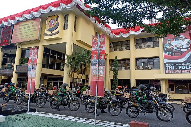Berawan Sepanjang Hari,...