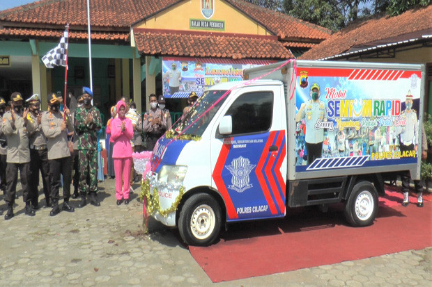 Keren! Mobil Senyum...