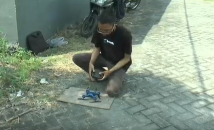 Pelajar Buat Drone Daur...