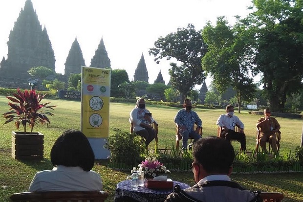 Candi Prambanan dan...