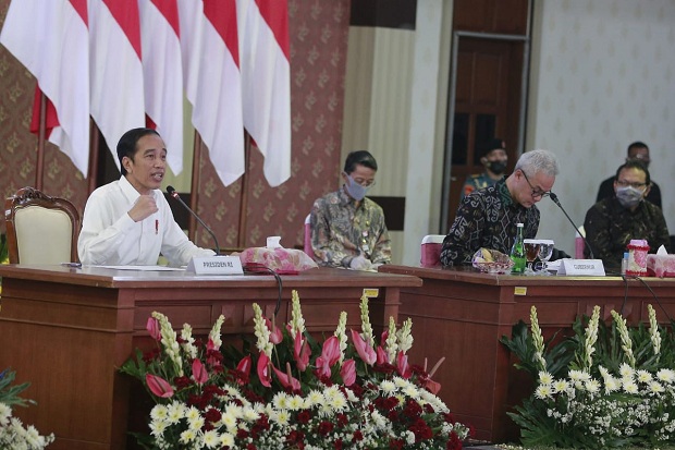 Jokowi Imbau Kepala...