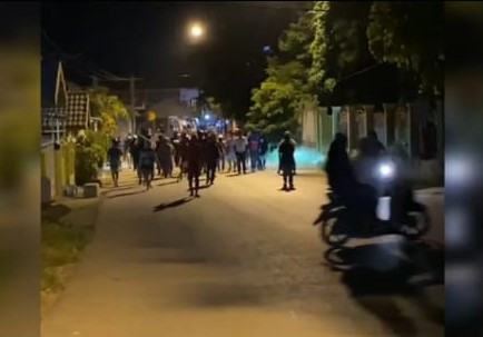 Dua Kelompok Pemuda...