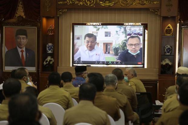 Plt Gubernur Aceh Luncurkan...